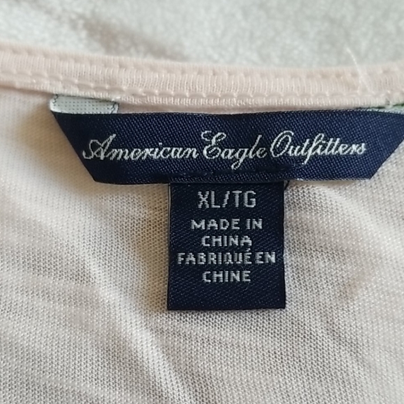 NWOT 3/4 Sleeve AEO Blouse with Lace Detail - Picture 3 of 5